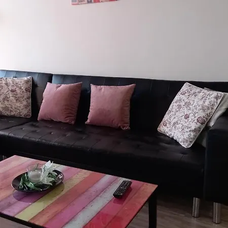 Cypria Beachfront Boutique Apartmán